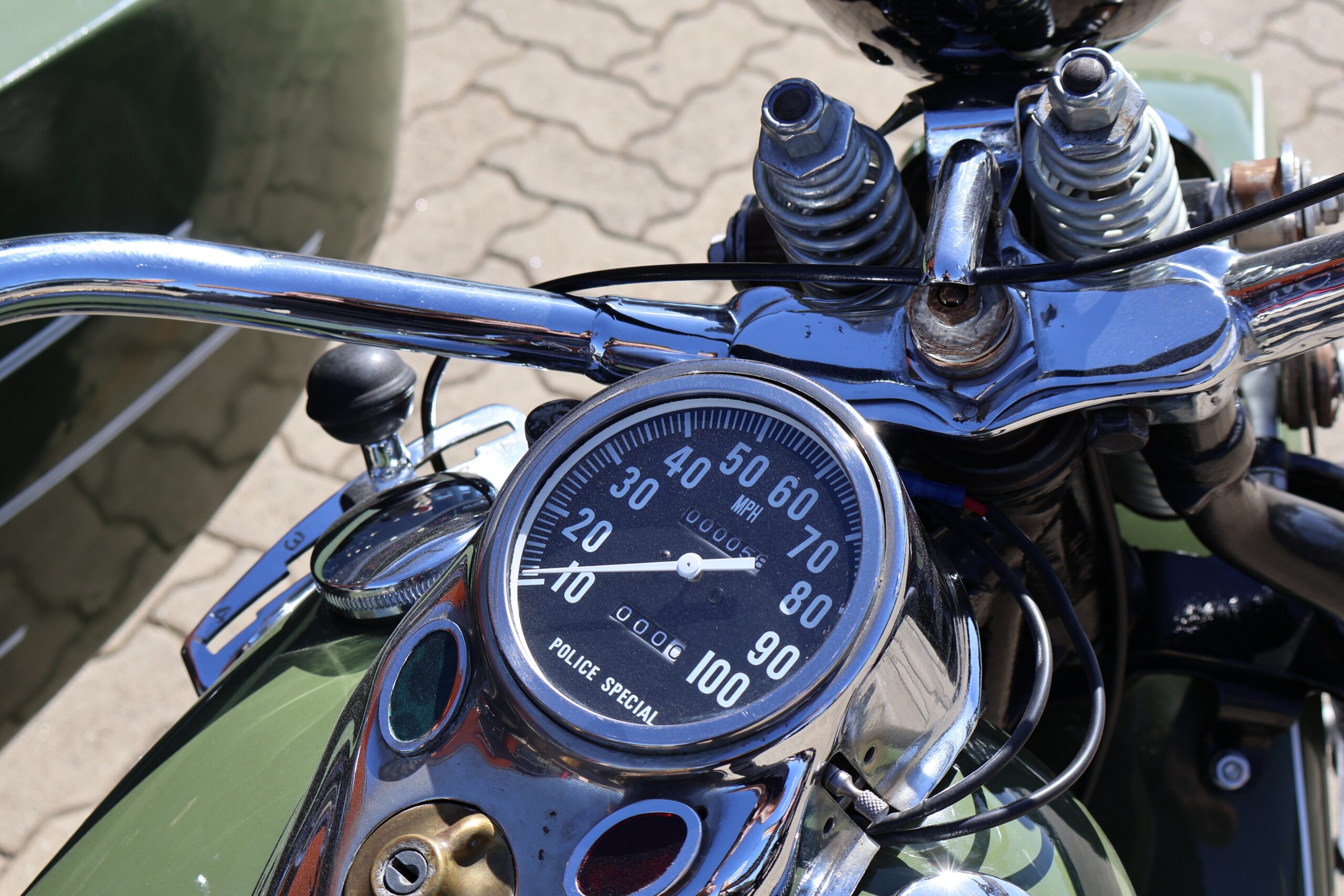 1941 Harley-Davidson 1012