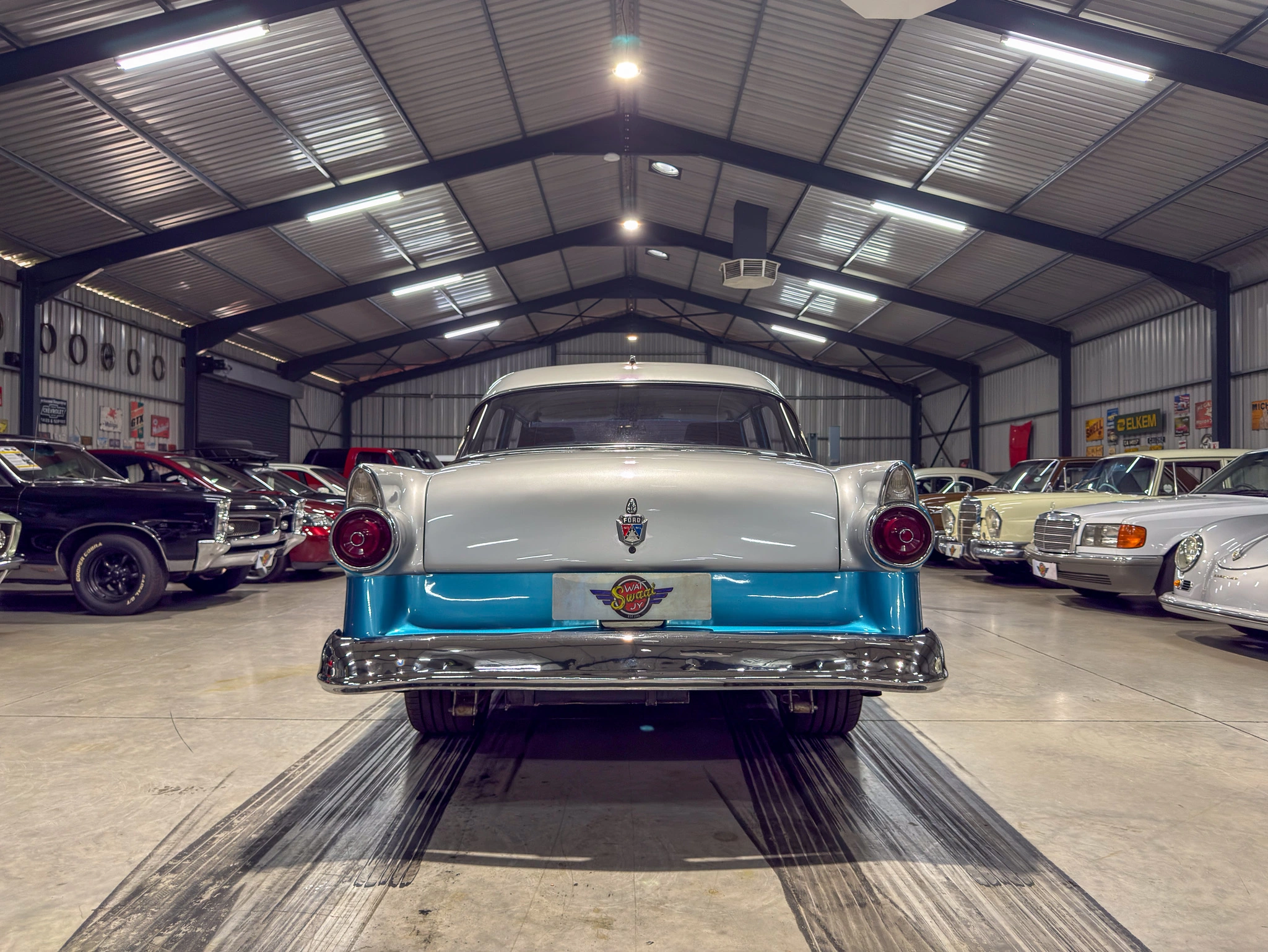 1955 Ford Sedan – Custom Hot Rod