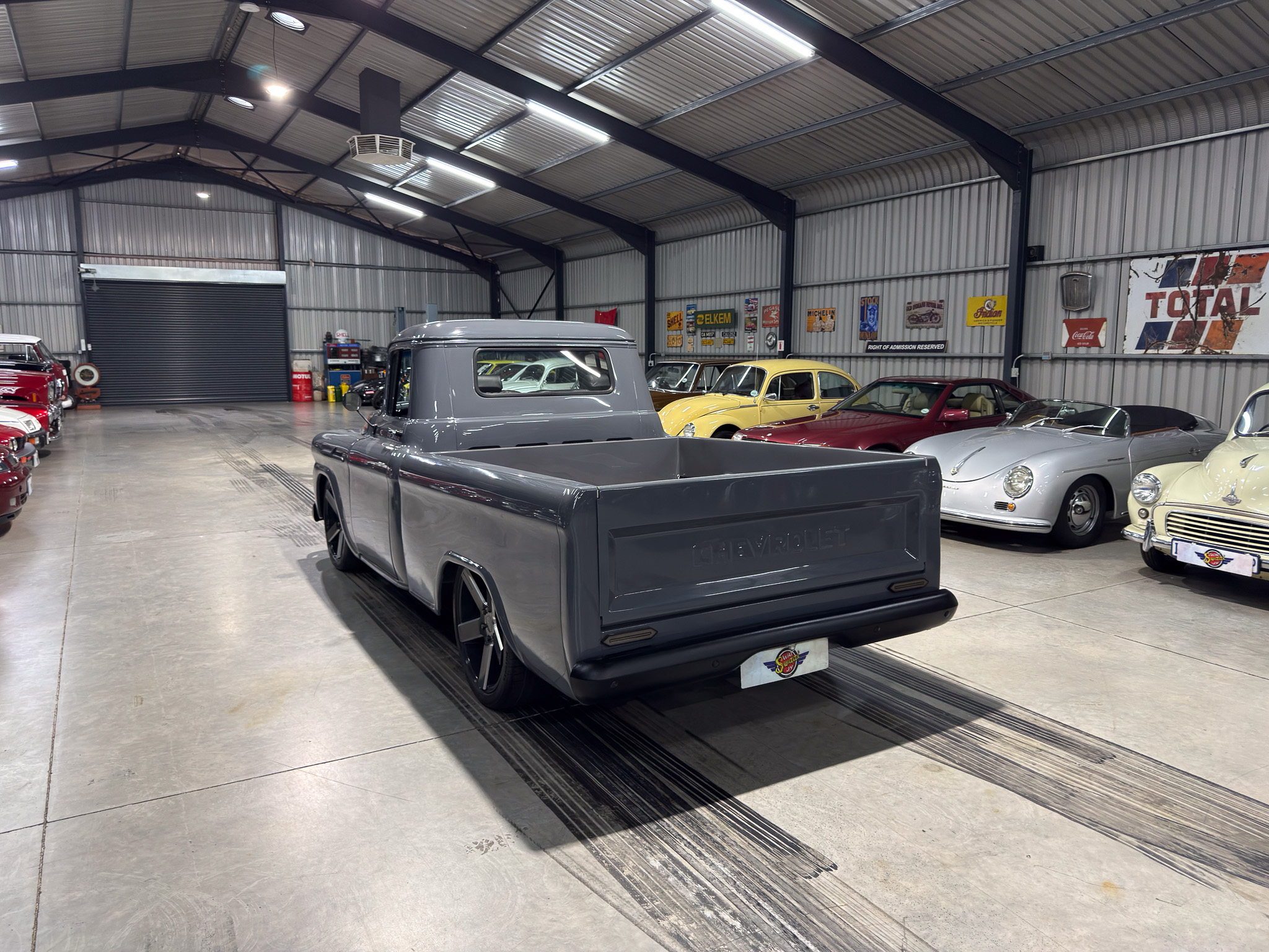1958 Chevrolet Apache Restomod