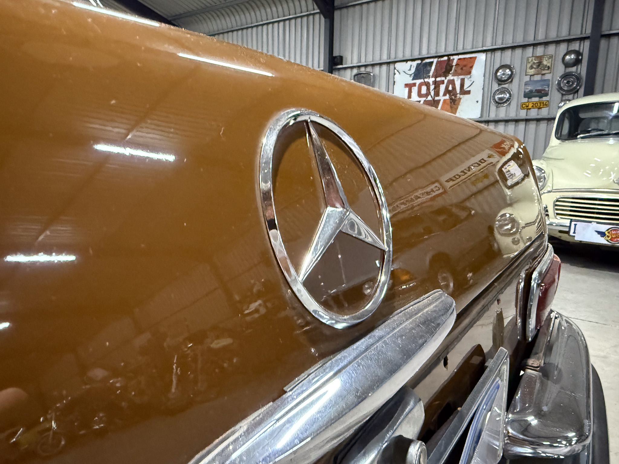 1969 Mercedes-Benz W108 280SE