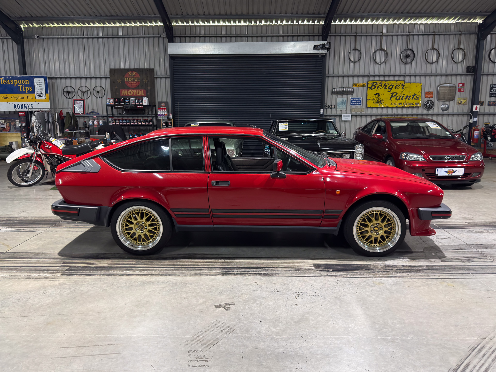 1984 Alfa Romeo 2.5 (Upgraded to 3.0)