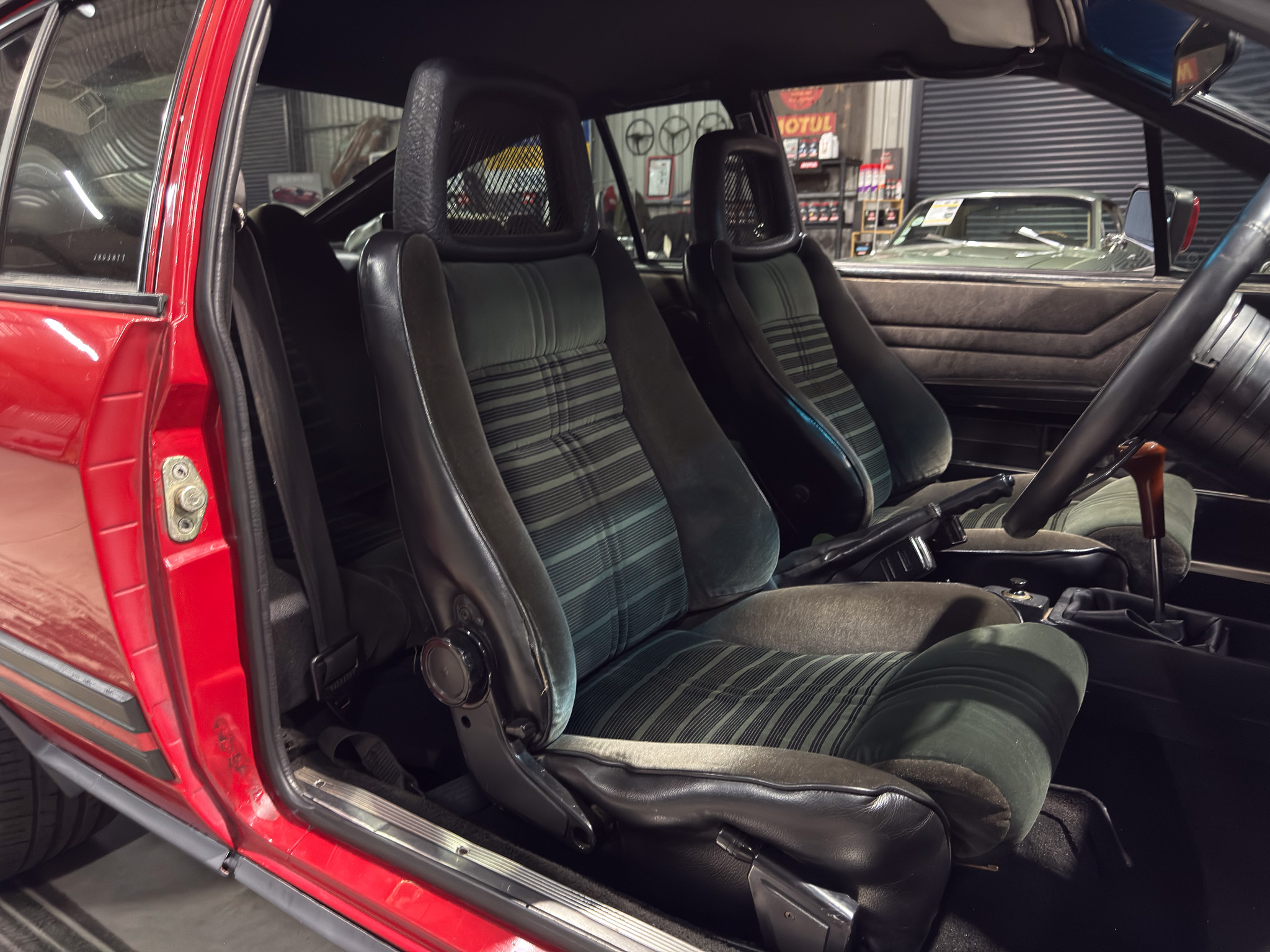 1984 Alfa Romeo 2.5 (Upgraded to 3.0)