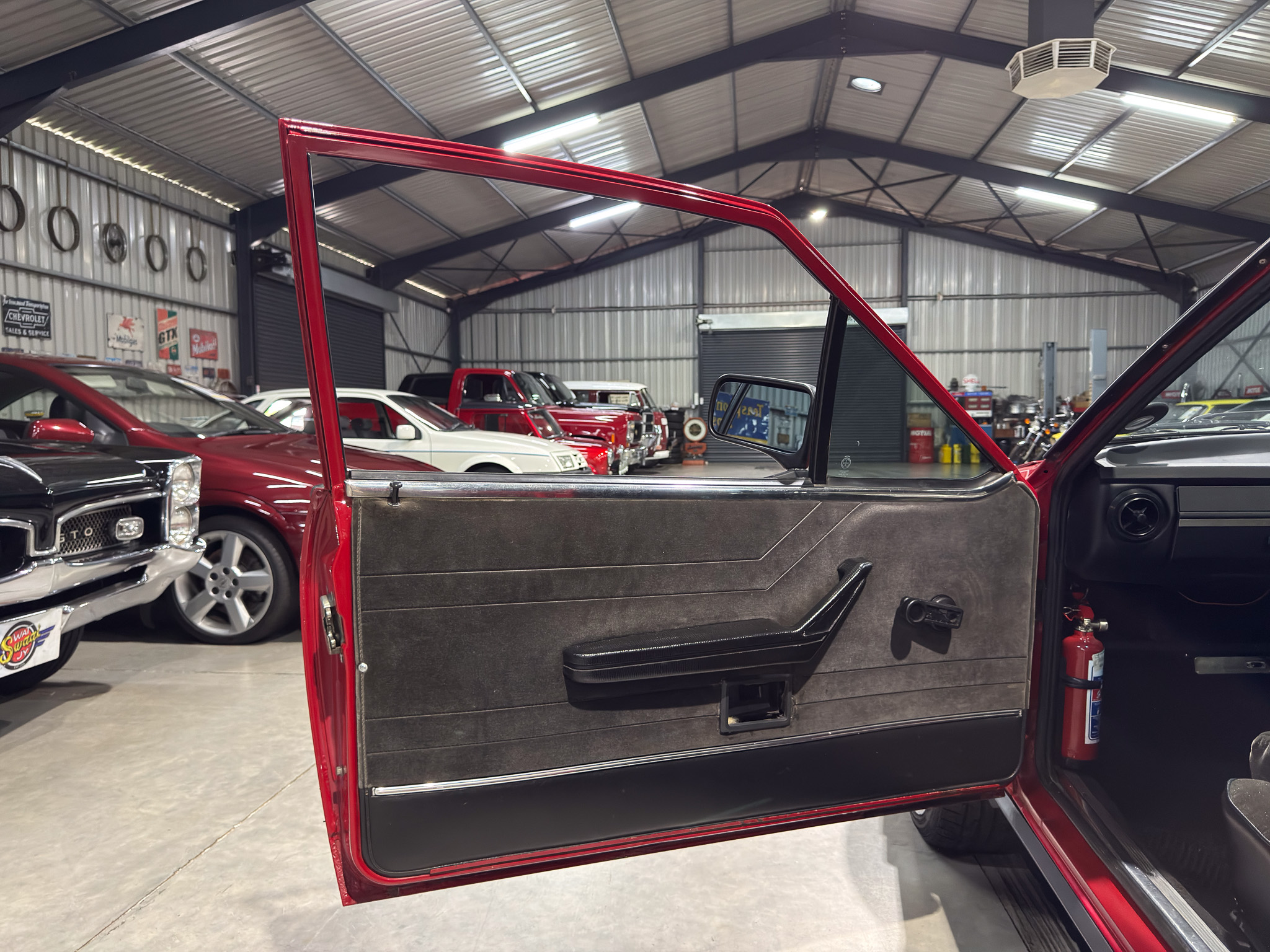 1984 Alfa Romeo 2.5 (Upgraded to 3.0)