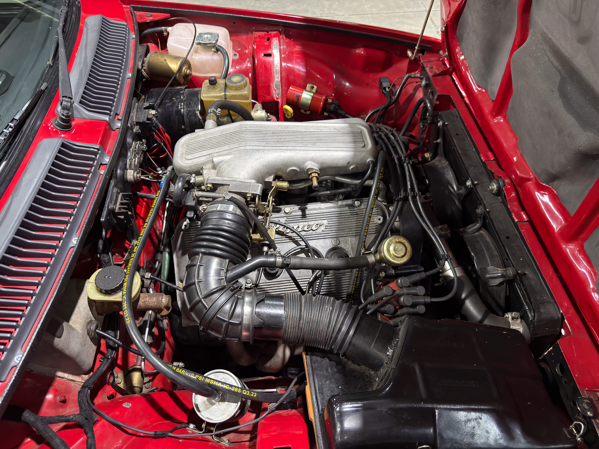 1984 Alfa Romeo 2.5 (Upgraded to 3.0)