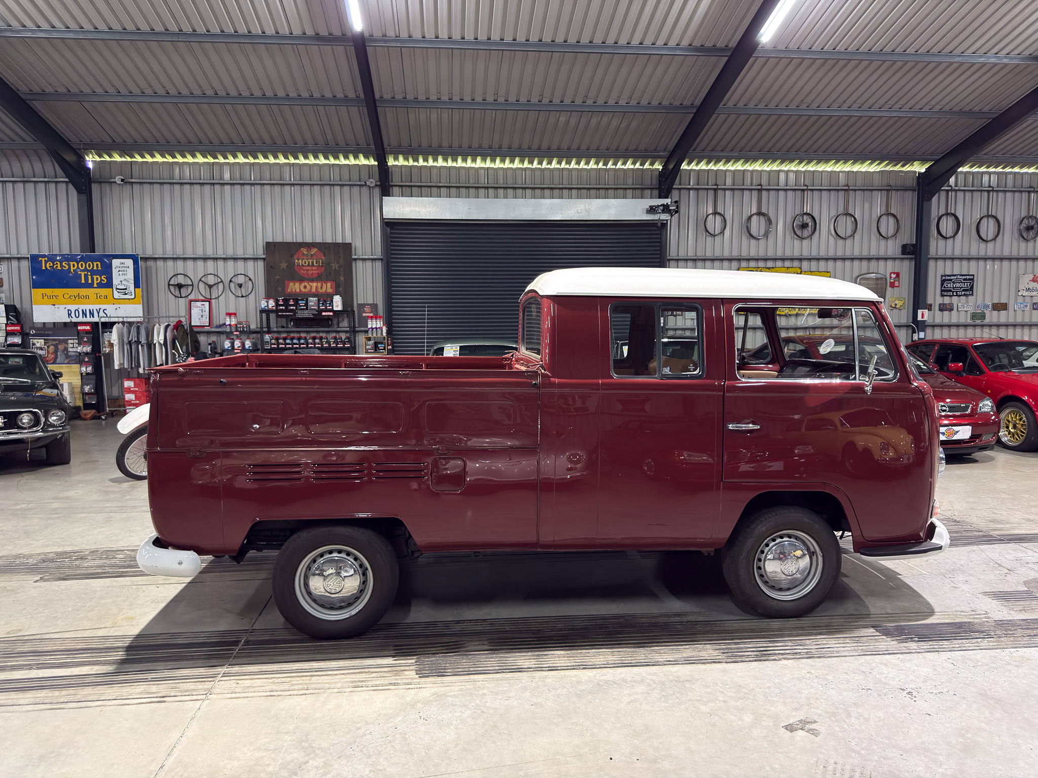 1977 Volkswagen Crewcab Kombi