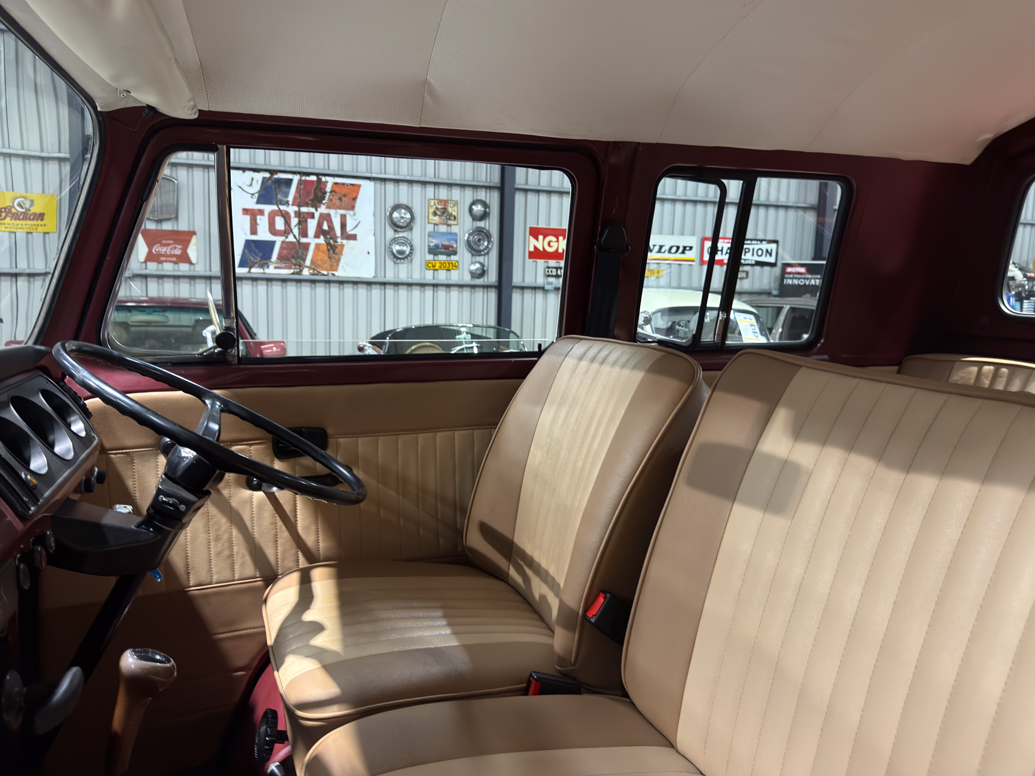 1977 Volkswagen Crewcab Kombi